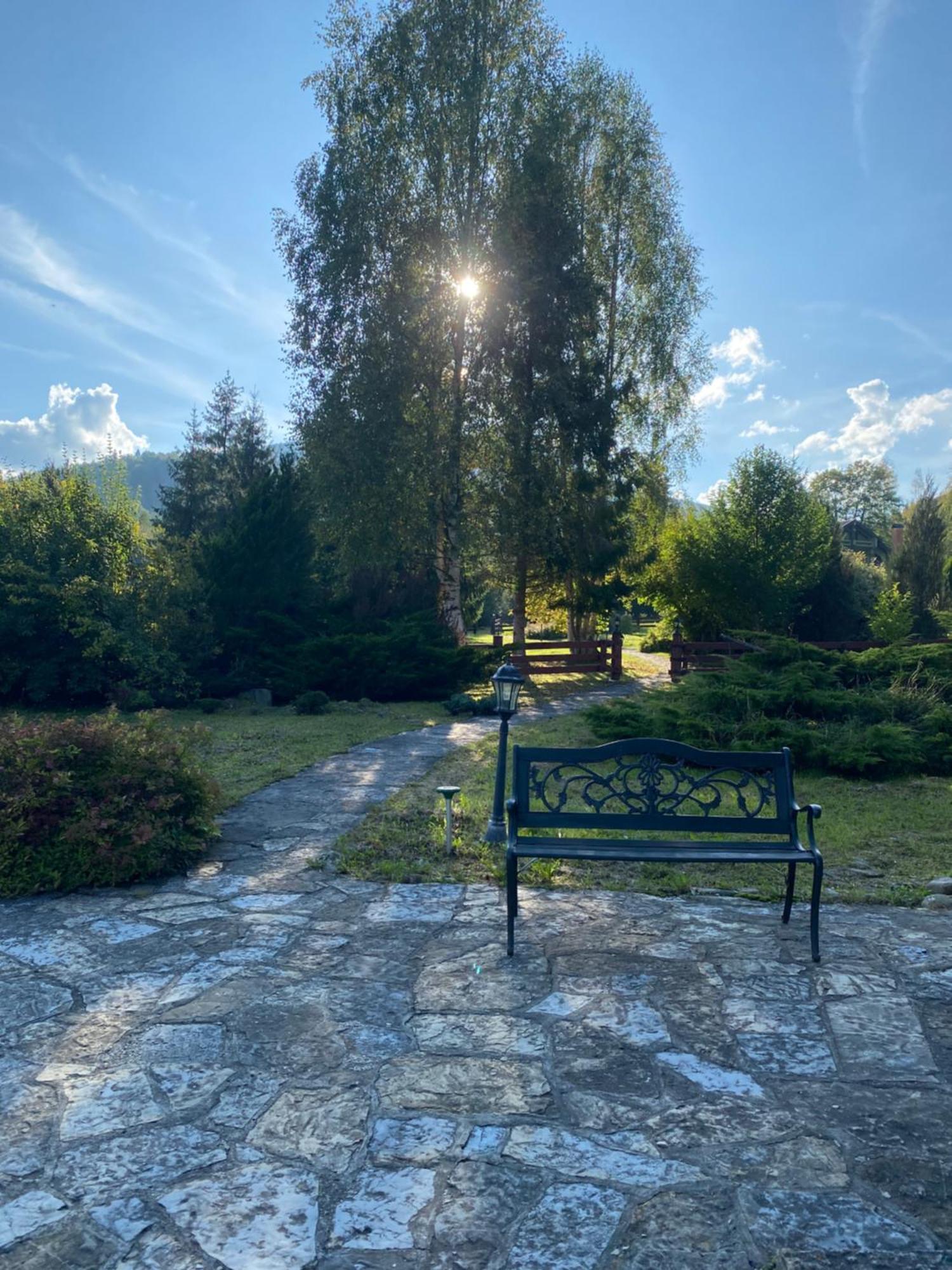 Relaxation In Guta Гута Покращене Шале Exterior photo
