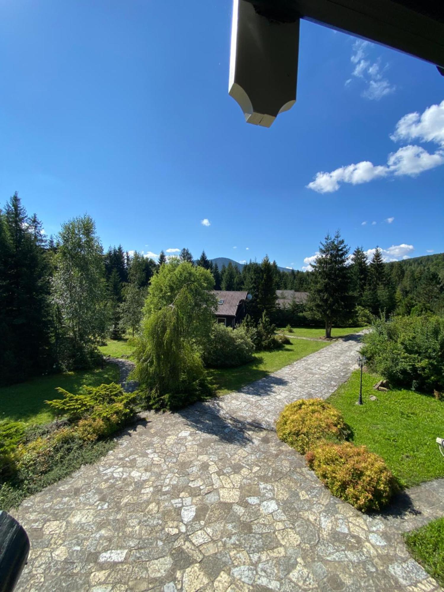 Relaxation In Guta Гута Покращене Шале Exterior photo