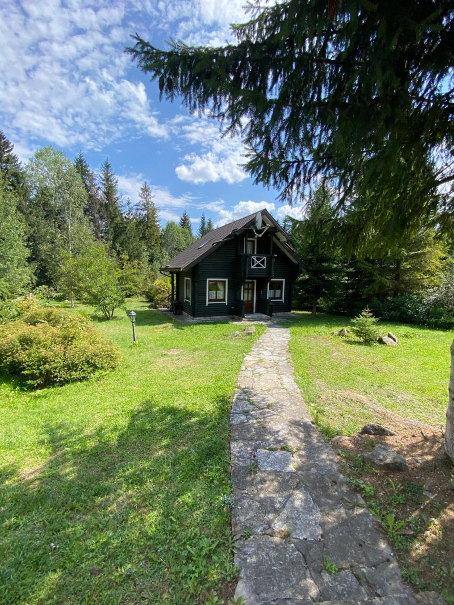 Relaxation In Guta Гута Покращене Шале Exterior photo