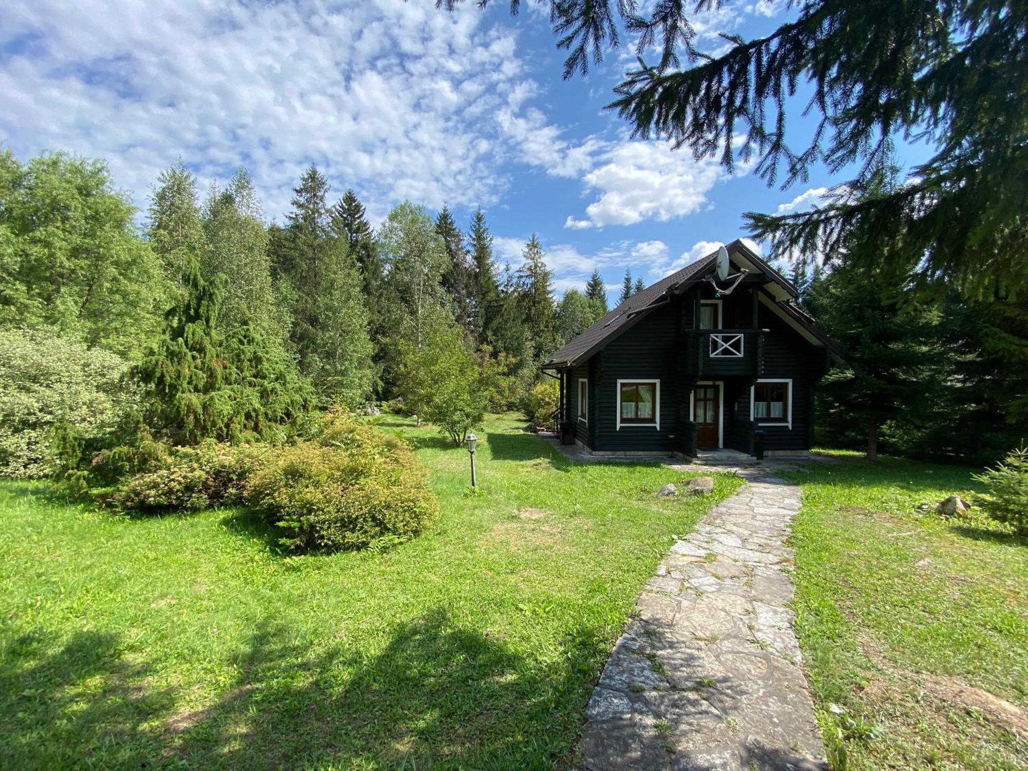 Relaxation In Guta Гута Покращене Шале Exterior photo