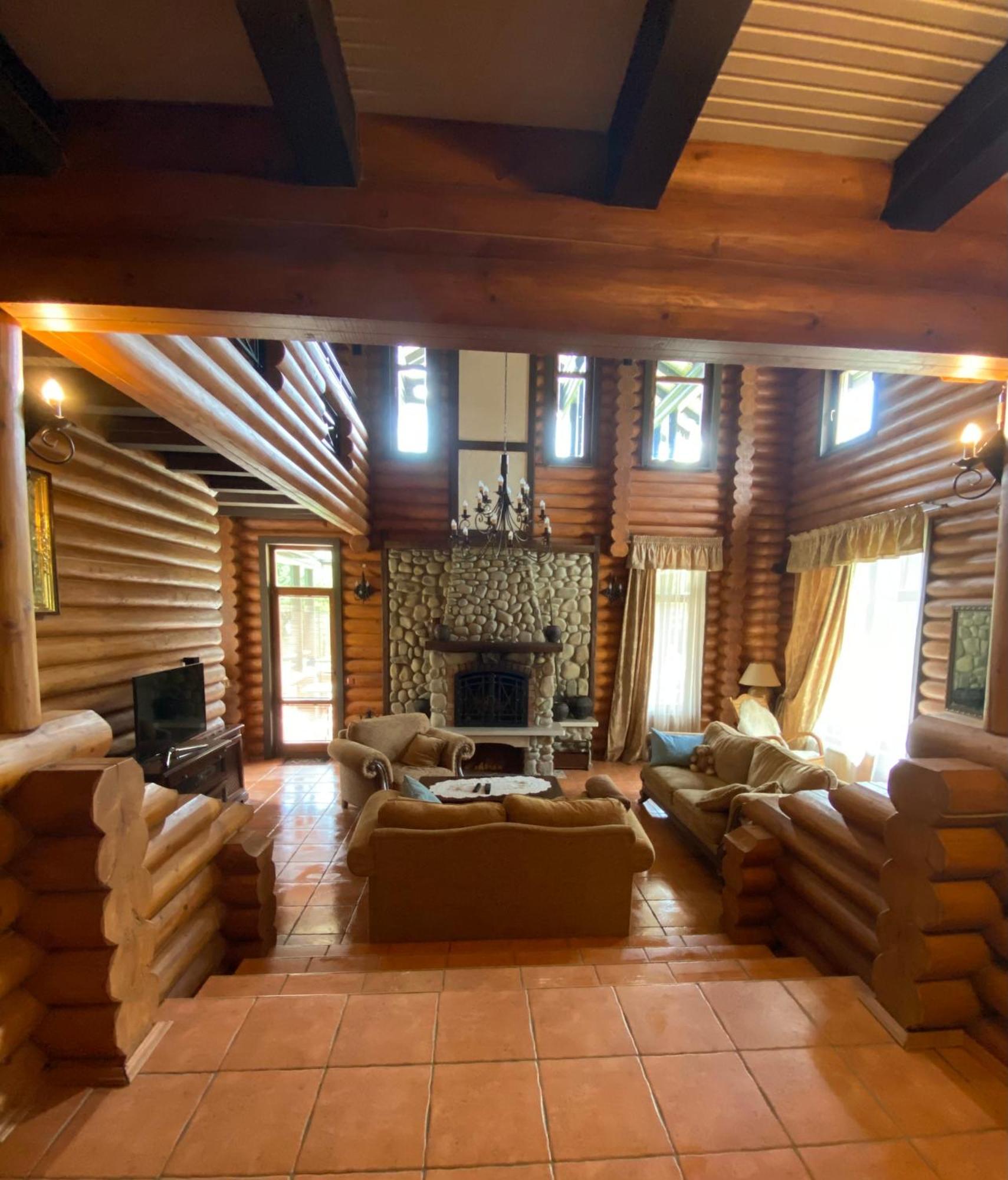 Relaxation In Guta Гута Покращене Шале Exterior photo